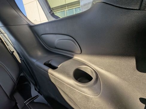 New 2026 Chrysler Pacifica Select w/ S Appearance Package image 39