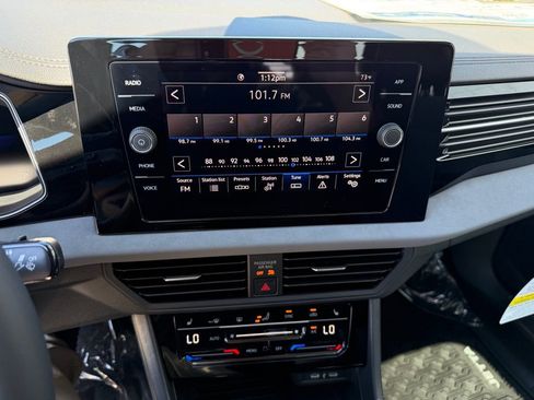 New 2026 Volkswagen Jetta SE FWD image 22