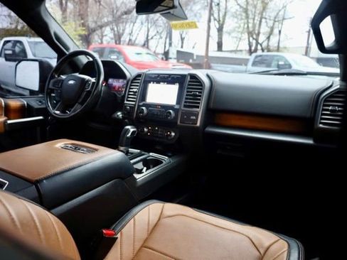 Used 2017 Ford F150 Limited w/ Trailer Tow Package image 38