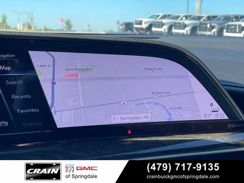 Used 2023 Cadillac Escalade Premium Luxury AWD/4WD image 16