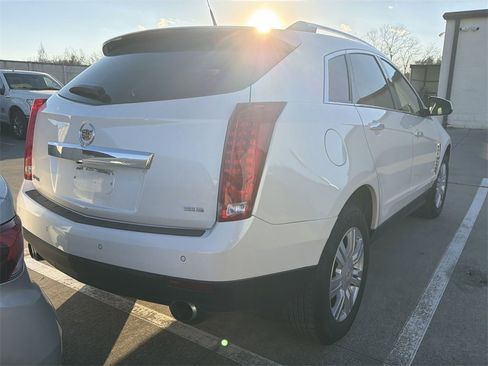 Used 2012 Cadillac SRX Luxury image 3