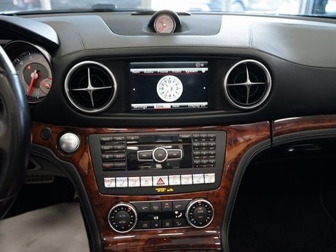 Used 2015 Mercedes-Benz SL 550 SL 550 image 10