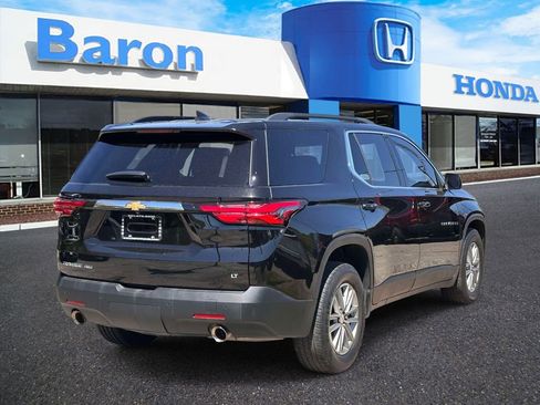 Used 2022 Chevrolet Traverse LT w/ LPO, Floor Liner Package AWD/4WD image 5