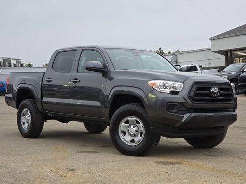 Used 2023 Toyota Tacoma SR image 2