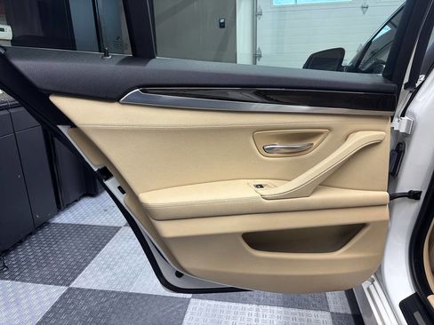 Used 2014 BMW 528i xDrive Sedan AWD/4WD image 19