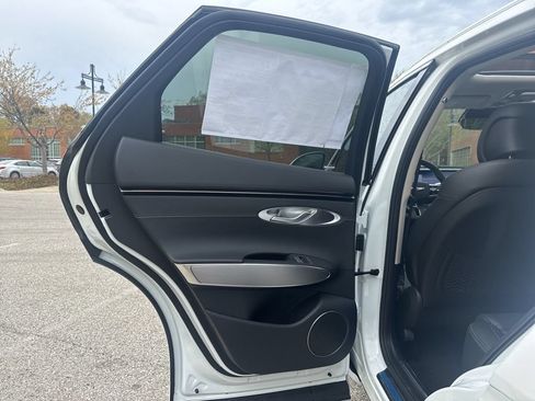New 2026 Genesis GV70 2.5T Select AWD/4WD image 25
