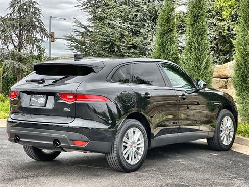 Used 2020 Jaguar F-PACE Prestige image 5