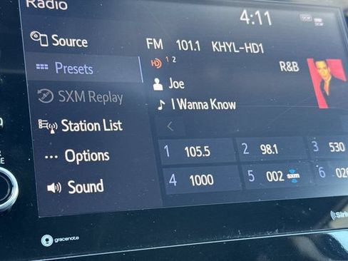 Used 2024 Toyota Camry XLE FWD image 26
