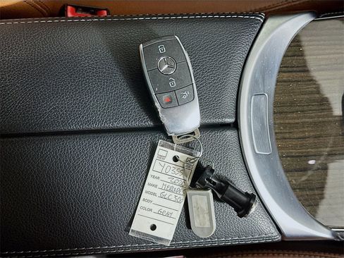 Used 2020 Mercedes-Benz GLC 300 GLC 300 image 34