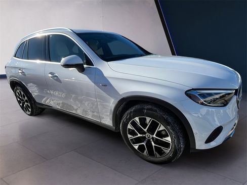 Certified 2025 Mercedes-Benz GLC 350e 4MATIC image 5