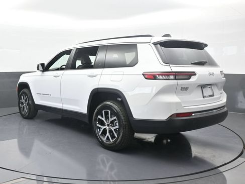 Used 2025 Jeep Grand Cherokee L Limited RWD image 4