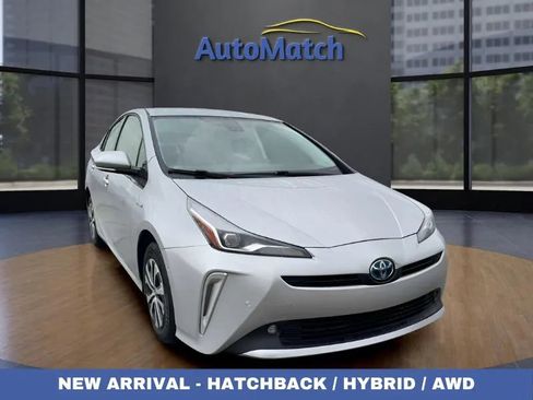 Used 2020 Toyota Prius XLE w/ Preferred Accessory Package image 1