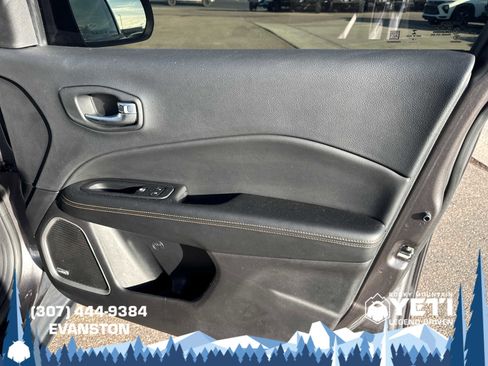 Used 2021 Jeep Compass Limited w/ Sun and Sound Group image 12