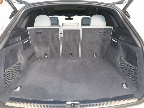 Used 2024 Audi Q5 e Premium Plus image 58