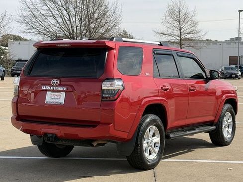 Certified 2022 Toyota 4Runner SR5 Premium w/ Moonroof Package image 4
