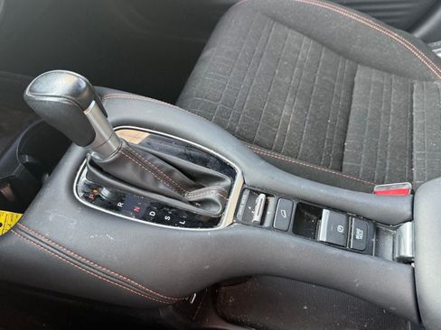 Used 2024 Honda HR-V Sport image 15