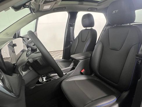 New 2026 Buick Encore GX Sport Touring w/ Comfort Package AWD/4WD image 18