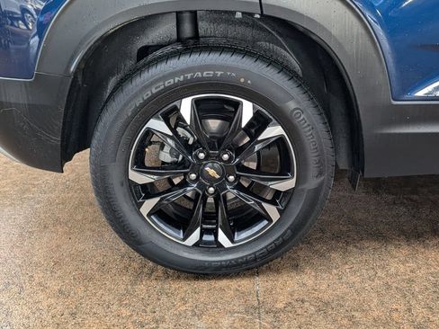 Certified 2023 Chevrolet TrailBlazer LT FWD image 3