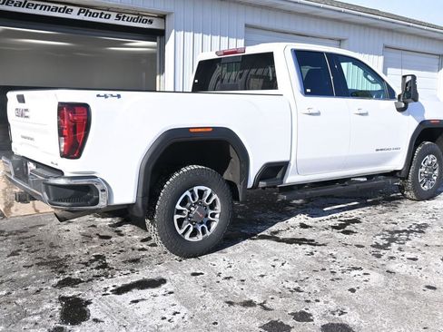 Used 2022 GMC Sierra 2500 SLE w/ SLE Convenience Package image 8