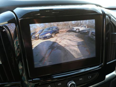 Used 2018 Chevrolet Traverse LT image 24