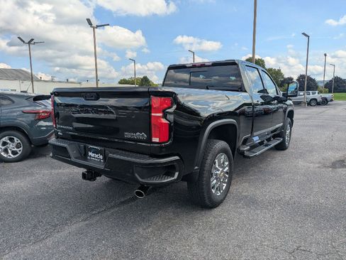 Used 2024 Chevrolet Silverado 2500 High Country w/ Technology Package AWD/4WD image 7