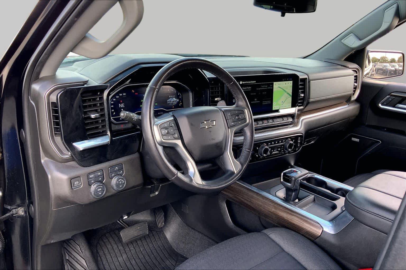 Used 2023 Chevrolet Silverado 1500 RST w/ Texas Edition Plus AWD/4WD image 17
