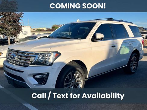 Used 2018 Ford Expedition Limited w/ Equipment Group 301A AWD/4WD image 2