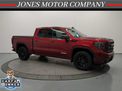 Used 2023 GMC Sierra 1500 Elevation AWD/4WD image 1