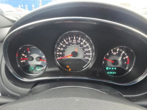 Used 2013 Chrysler 200 Touring image 19