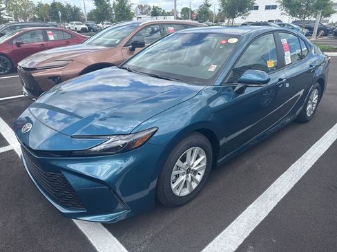 New 2026 Toyota Camry LE FWD image 1