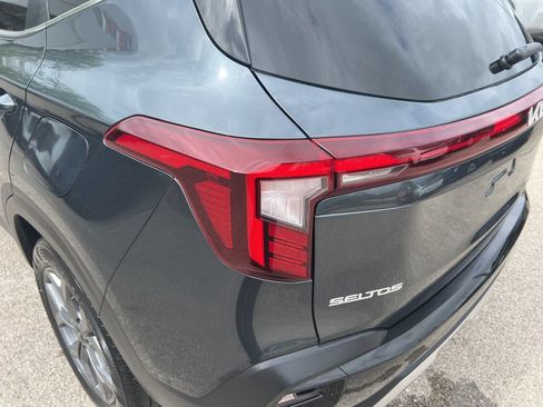 Certified 2024 Kia Seltos S FWD image 33