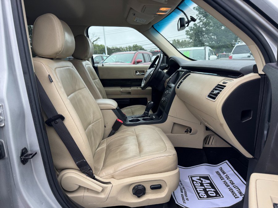 Used 2016 Ford Flex SEL w/ Equipment Group 202A AWD/4WD image 20