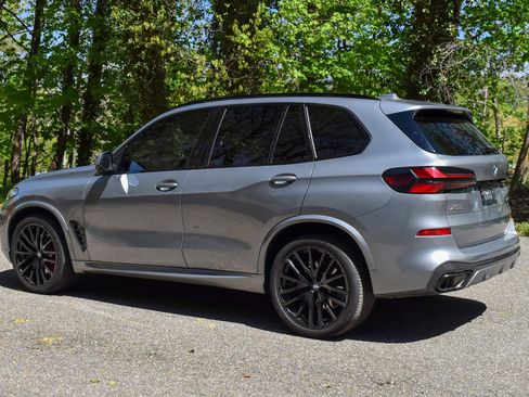 Used 2024 BMW X5 sDrive40i w/ M Sport Package RWD image 6