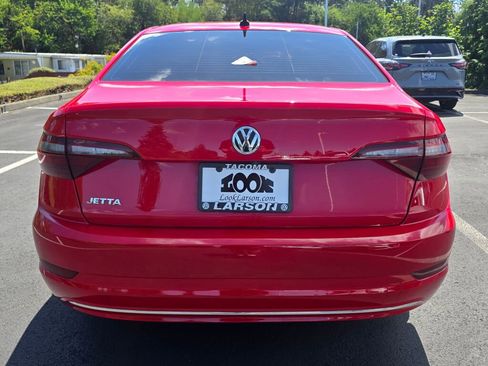 Used 2021 Volkswagen Jetta SE image 5