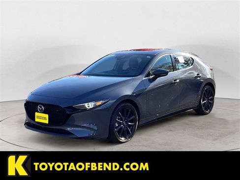 Used 2020 MAZDA MAZDA3 Premium image 1