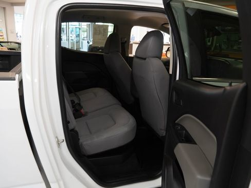 Used 2019 Chevrolet Colorado W/T w/ WT Convenience Package AWD/4WD image 25