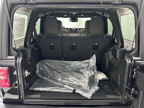 New 2026 Jeep Wrangler Unlimited Sport AWD/4WD image 9