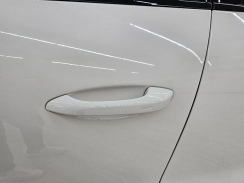 Used 2020 Porsche Cayenne E-Hybrid image 13