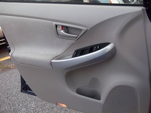 Used 2014 Toyota Prius Three FWD image 14