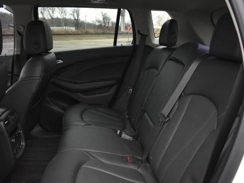 Used 2020 Buick Envision Essence w/ LPO, Active Package image 18