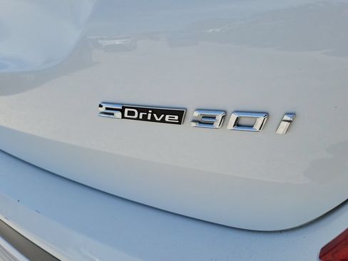 Used 2019 BMW X3 sDrive30i w/ Convenience Package RWD image 6