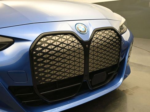 Used 2025 BMW i4 xDrive40i w/ M Sport Package image 12