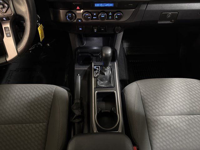 Used 2022 Toyota Tacoma SR5 AWD/4WD image 33