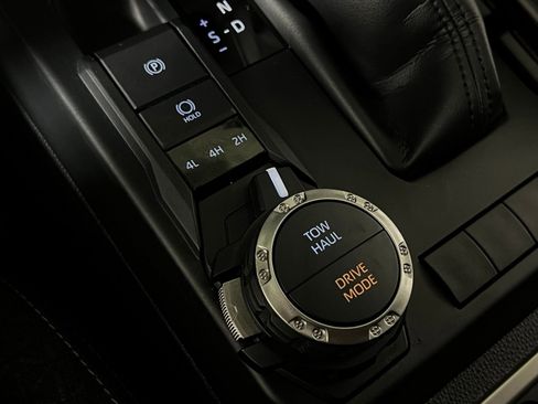 Certified 2025 Toyota 4Runner SR5 image 19