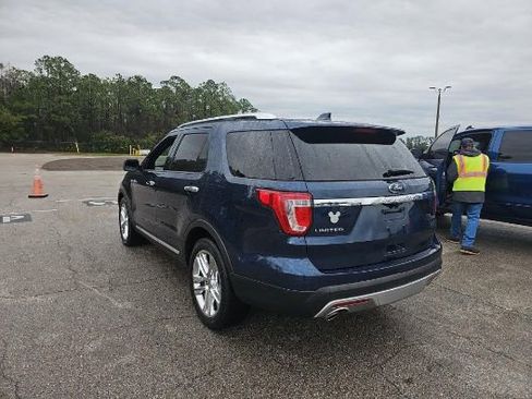 Used 2017 Ford Explorer Limited image 2
