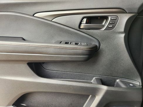Certified 2025 Honda Ridgeline TrailSport image 22