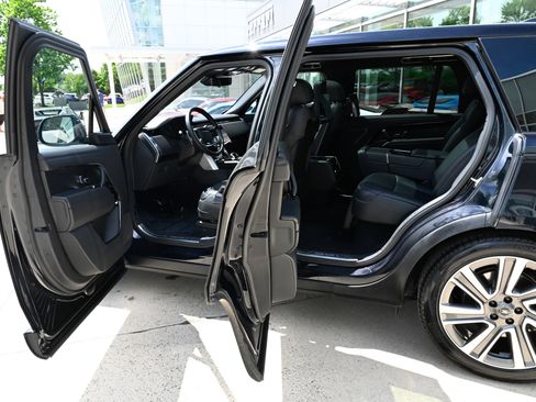 Used 2023 Land Rover Range Rover SV AWD/4WD image 34