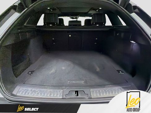 Used 2021 Land Rover Range Rover Velar S image 28