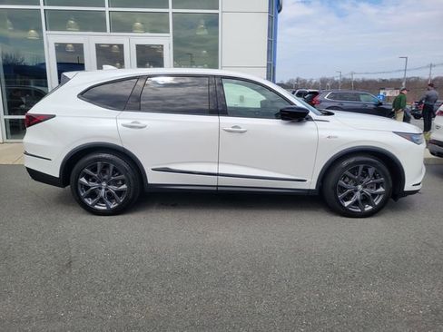Used 2023 Acura MDX A-Spec image 9