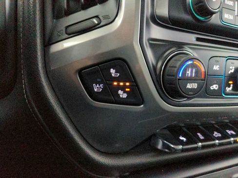 Used 2015 Chevrolet Silverado 2500 LTZ w/ Duramax Plus Package image 21